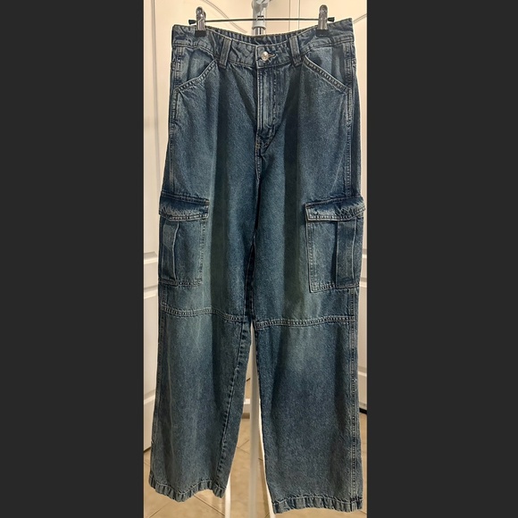 90s Baggy Cargo Jeans H&M Size US6 Like new never worn - Picture 2 of 9